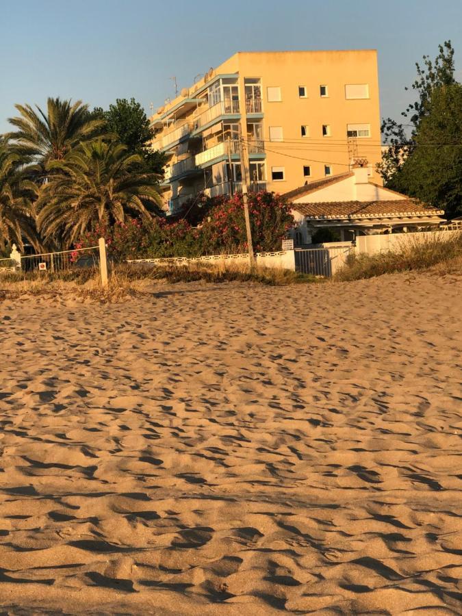 Primera Linea De Playa A 1Km Del Puerto De Dénia Eksteriør billede